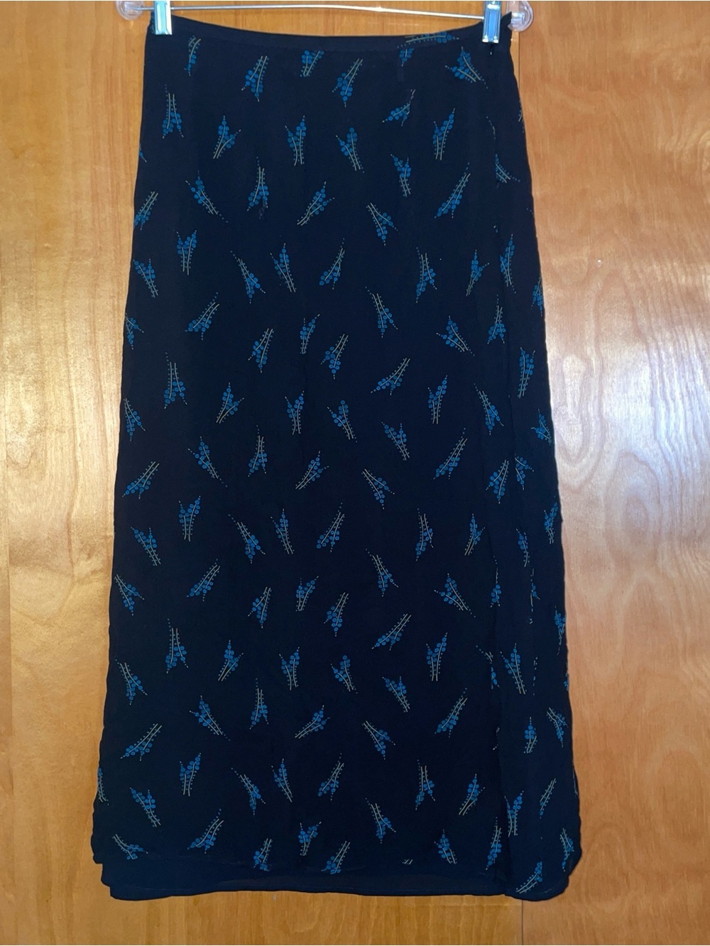 Eddie Bauer Black Maxi Skirt with Teal Leaf Motif -rayon
